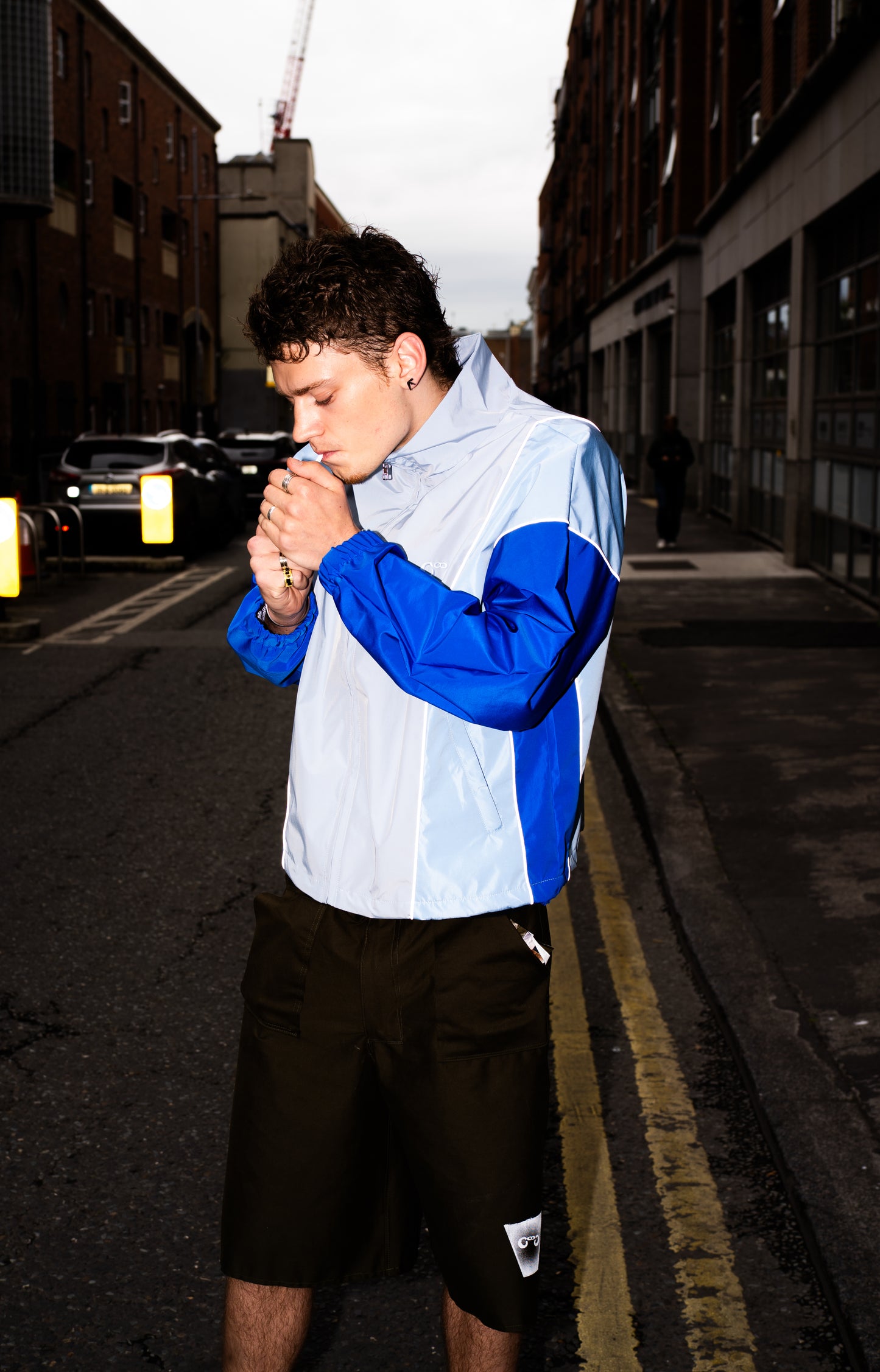 TRI-COLOUR WINDBREAKER