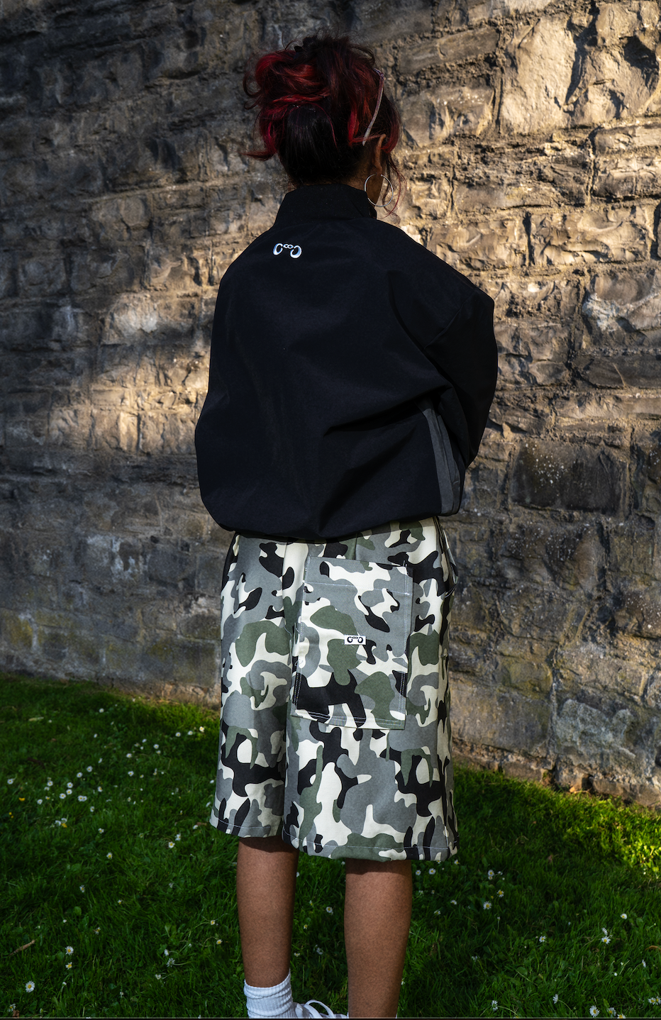 INVISBLE ZIP ASYMMETRIC WINDBREAKER